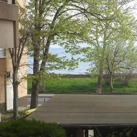 Apartment Pomorie *